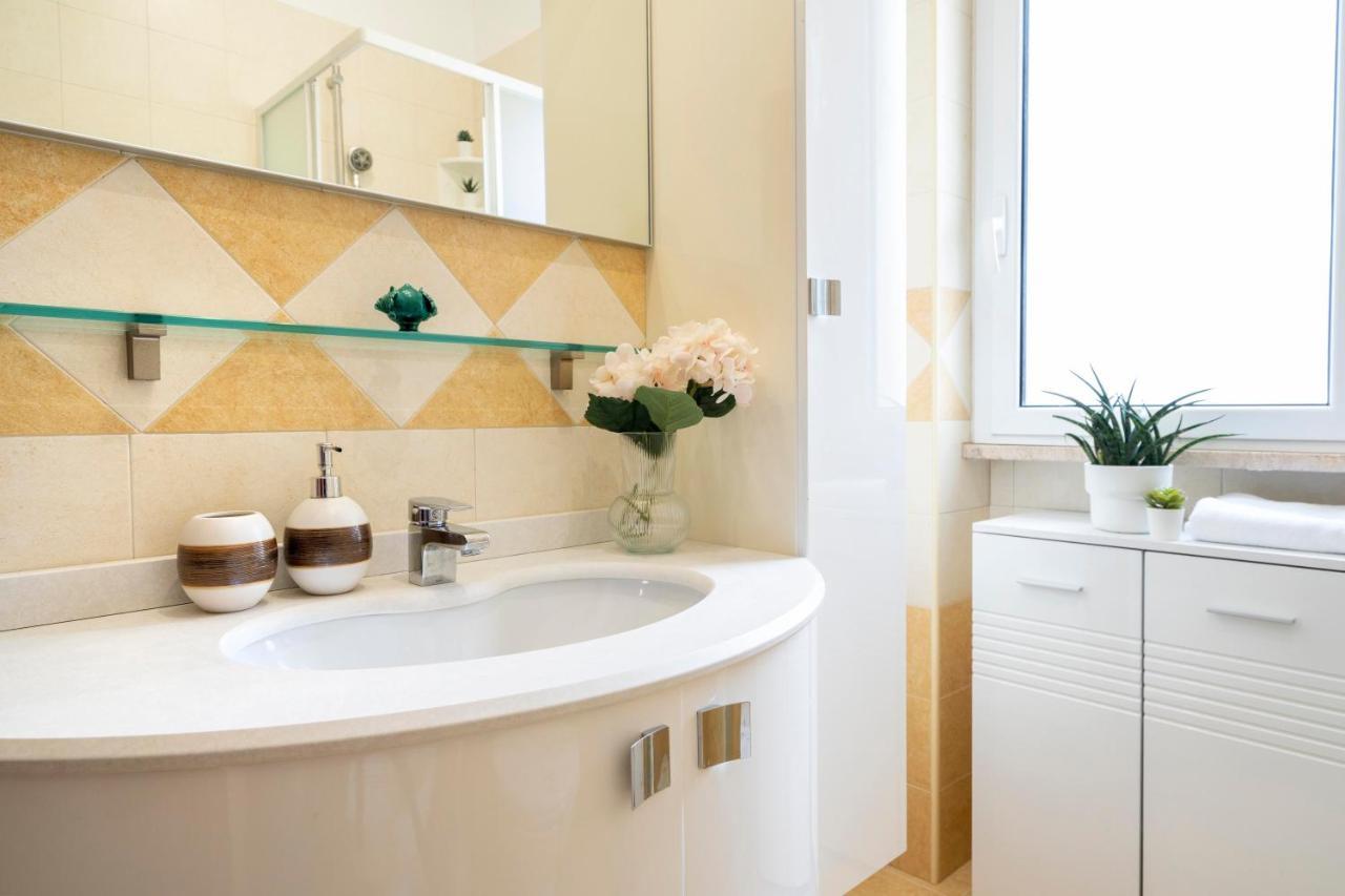 Free Park&Wifi - 4Min Walk - Heart Of Polignano - Marevelous Apartment โปลีญาโนอามาเร ภายนอก รูปภาพ